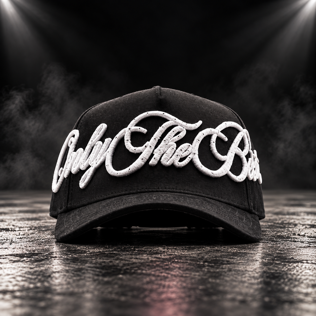 White Script Cap de Ni Tan Santos — imagen 1 de 3